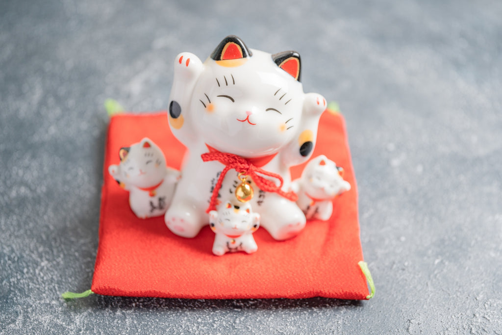 Maneki Neko: The Lucky Cats of Japan