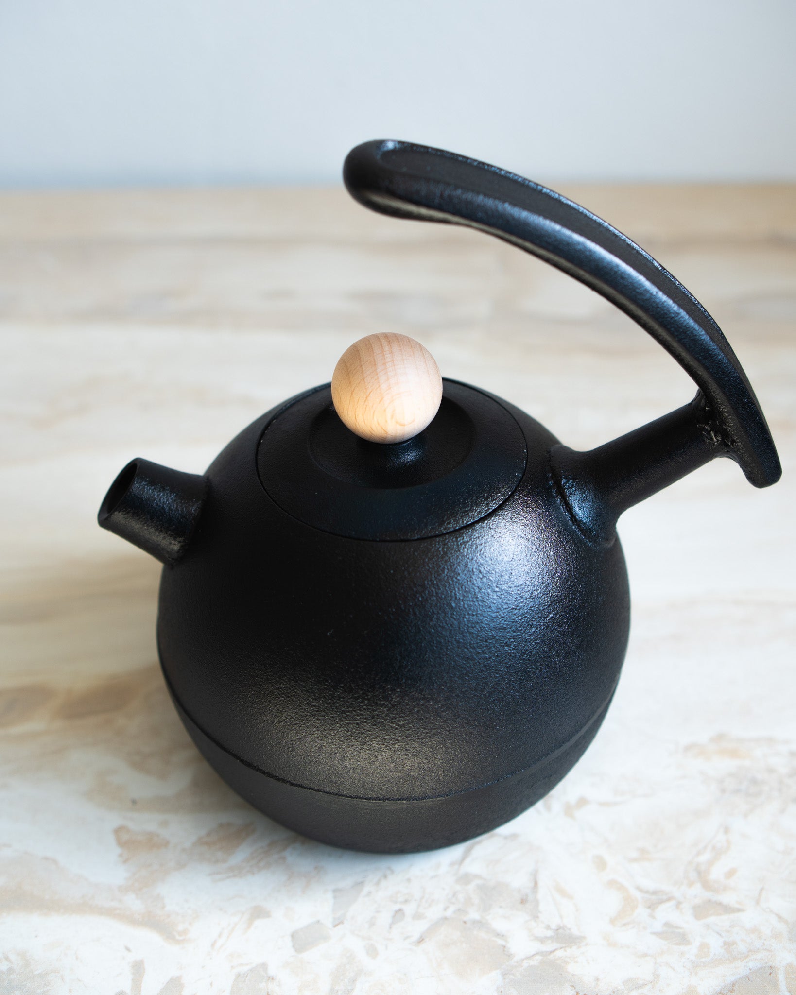 Tetsubin - Cast iron teapot -Round shape